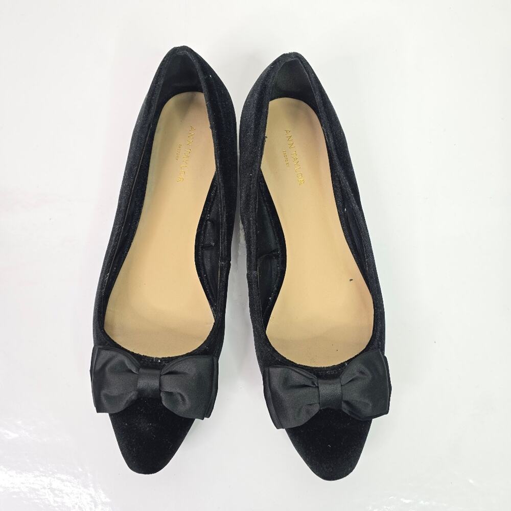 Anne Taylor Black Velvet Bow Flats